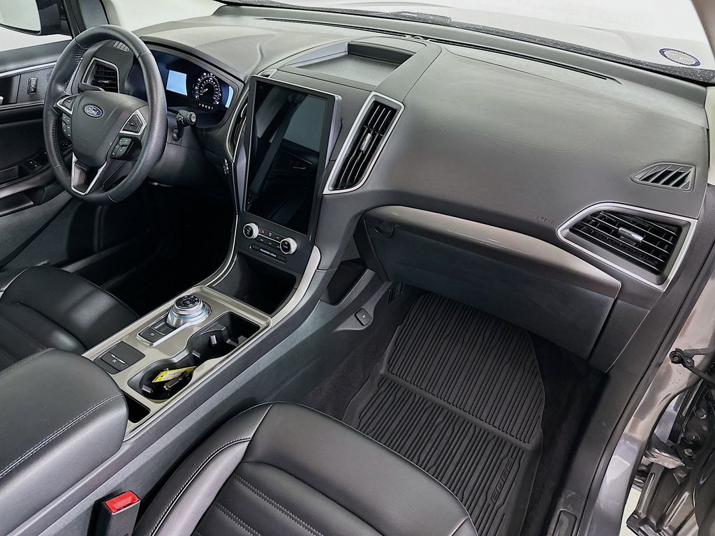 Thumbnail: 2023 Ford Edge - 15