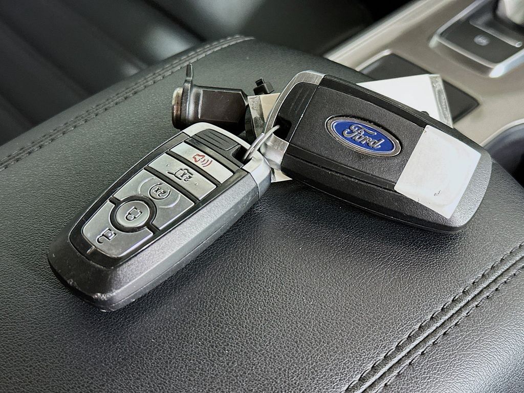 Thumbnail: 2023 Ford Edge - 20