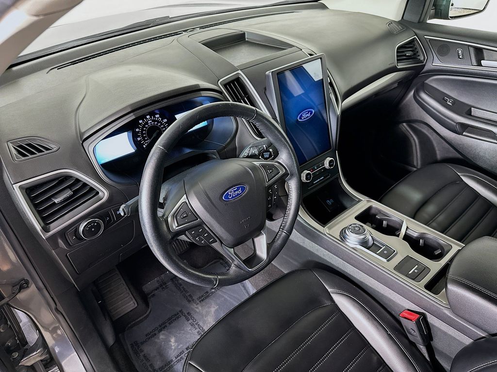 Thumbnail: 2023 Ford Edge - 2