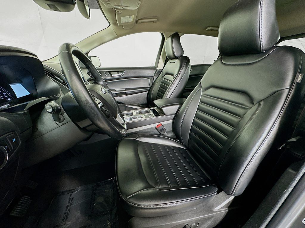 Thumbnail: 2023 Ford Edge - 11