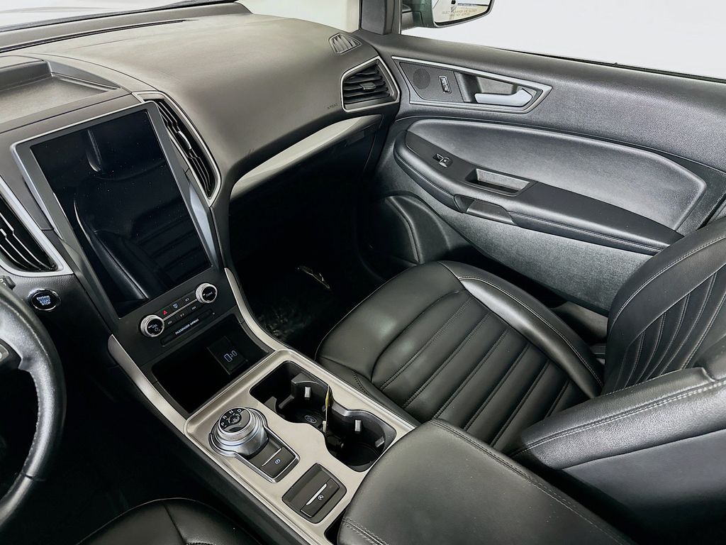 Thumbnail: 2023 Ford Edge - 14