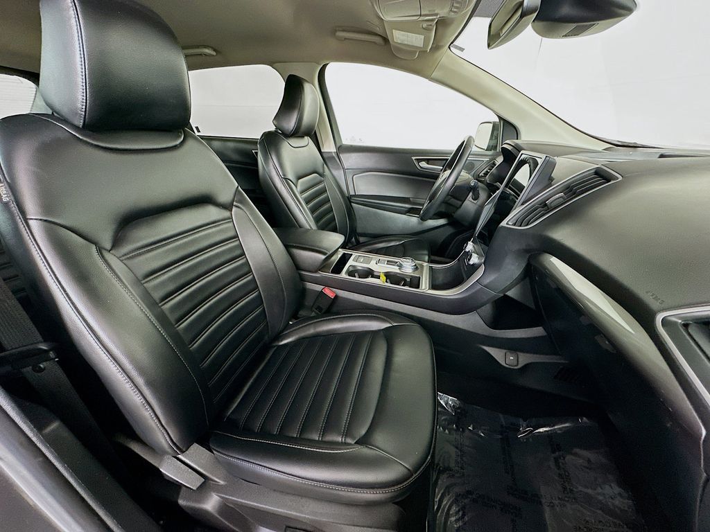 Thumbnail: 2023 Ford Edge - 12