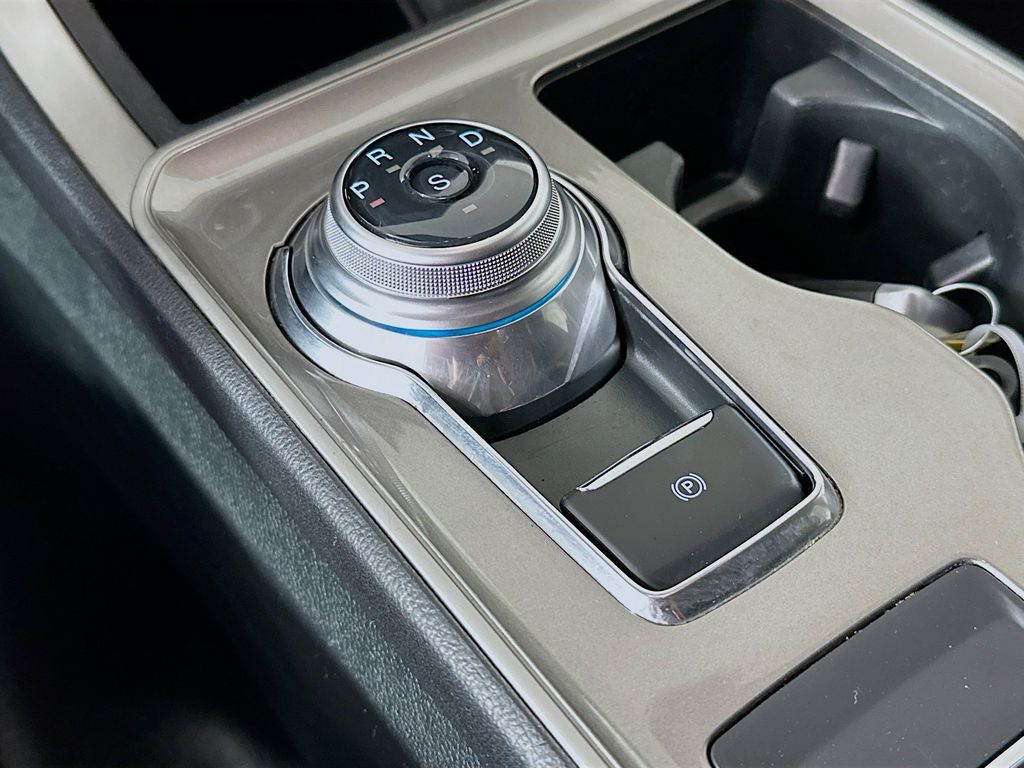Thumbnail: 2024 Ford Edge - 16