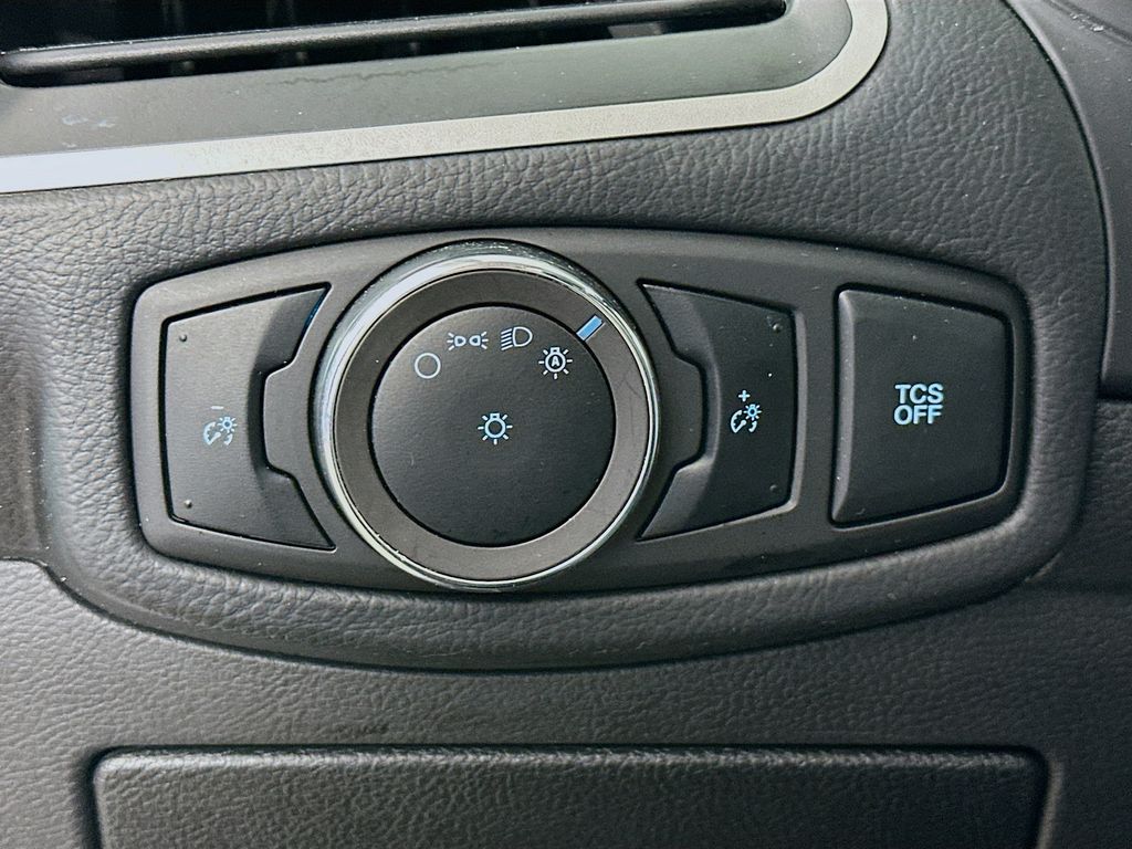 Thumbnail: 2024 Ford Edge - 25