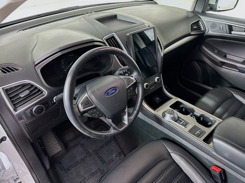 Thumbnail: 2024 Ford Edge - 2