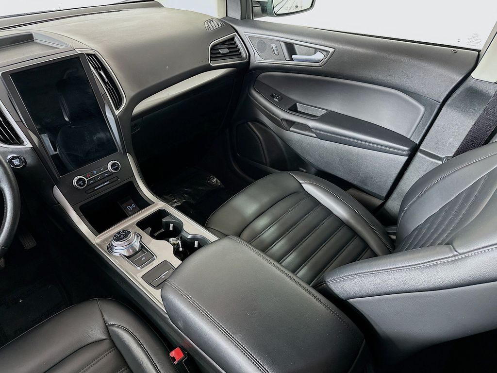 Thumbnail: 2024 Ford Edge - 13