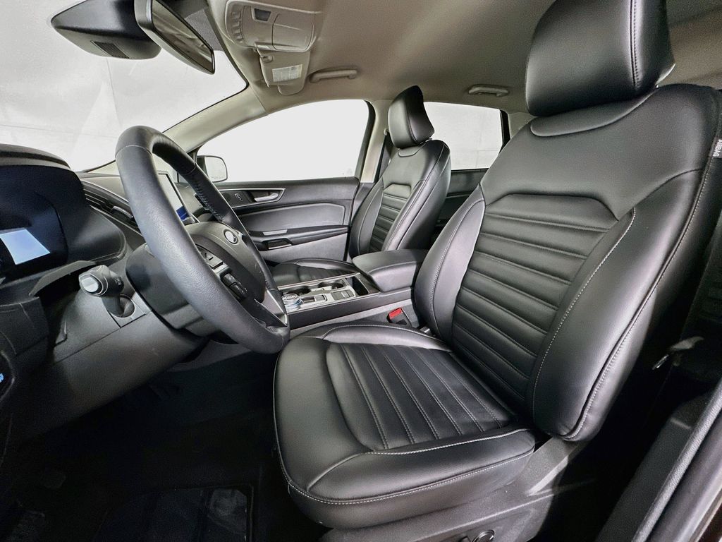 Thumbnail: 2023 Ford Edge - 11