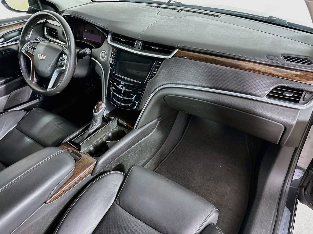 Thumbnail: 2016 Cadillac XTS - 33