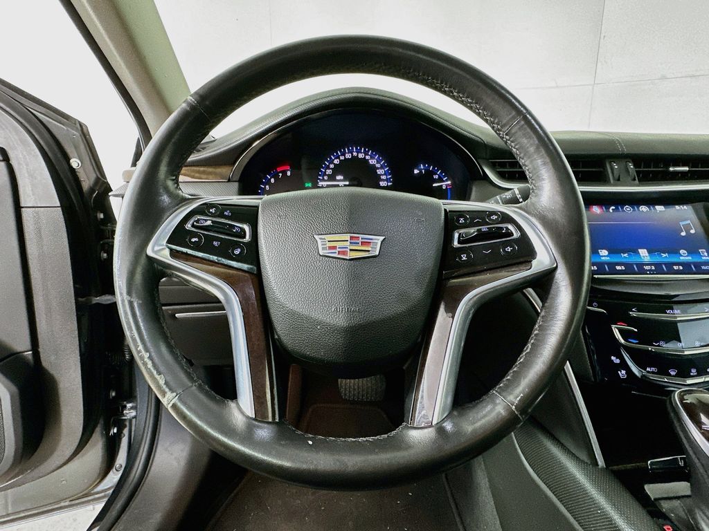 Thumbnail: 2016 Cadillac XTS - 15