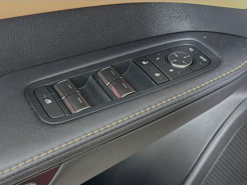 Thumbnail: 2023 Lexus RX - 28