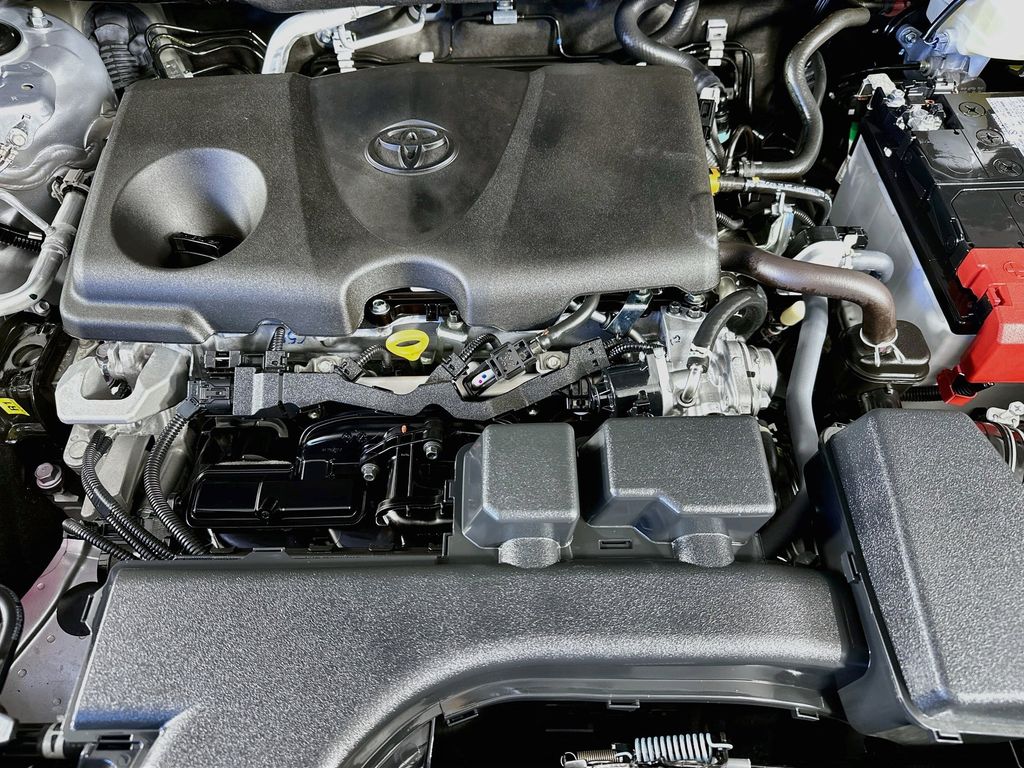 Thumbnail: 2025 Toyota RAV4 - 8