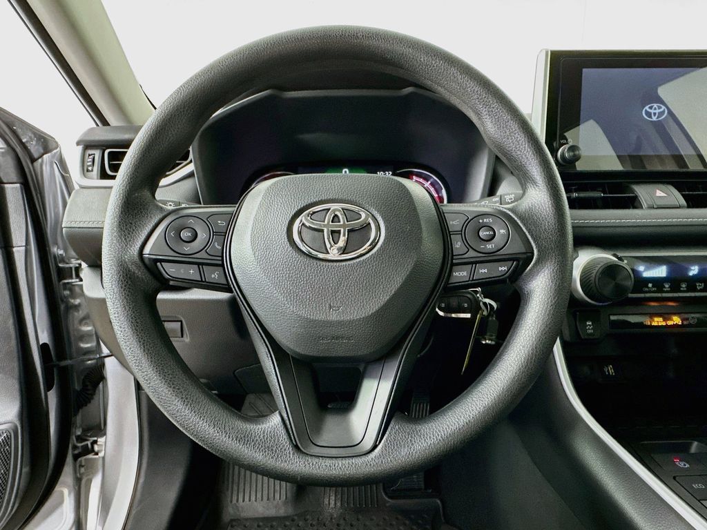 Thumbnail: 2025 Toyota RAV4 - 14