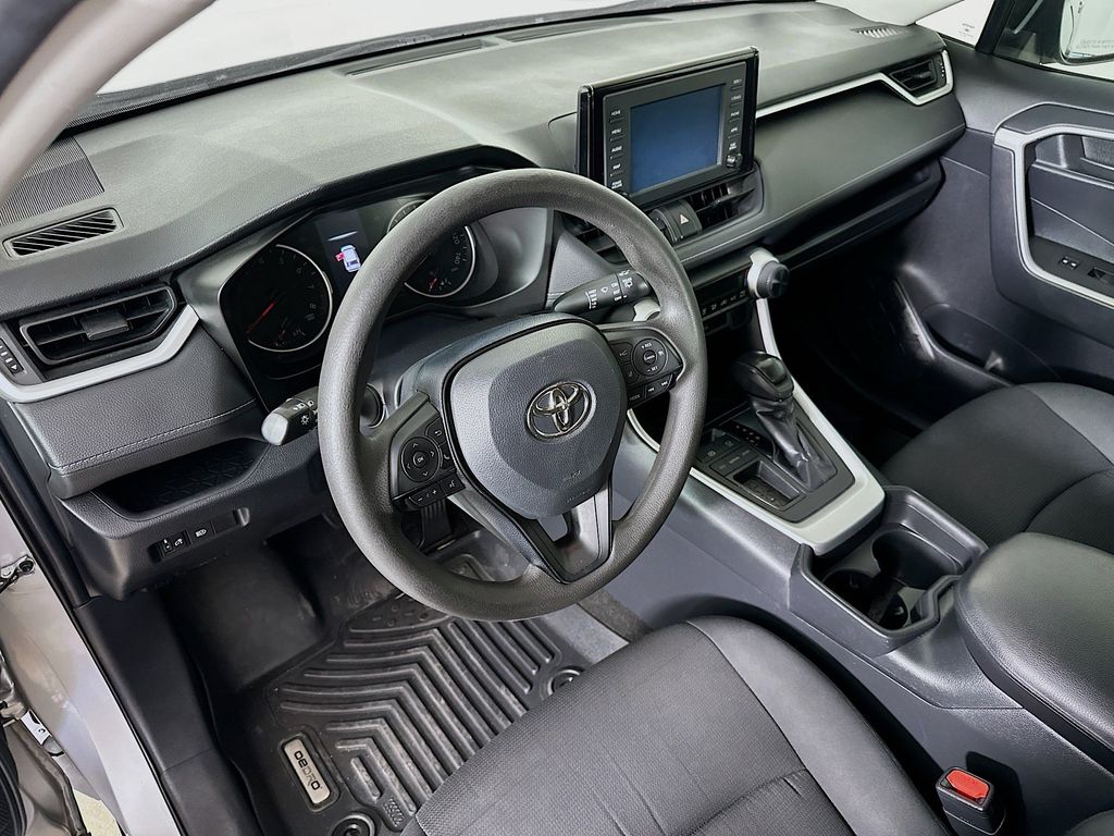 Thumbnail: 2019 Toyota RAV4 - 2