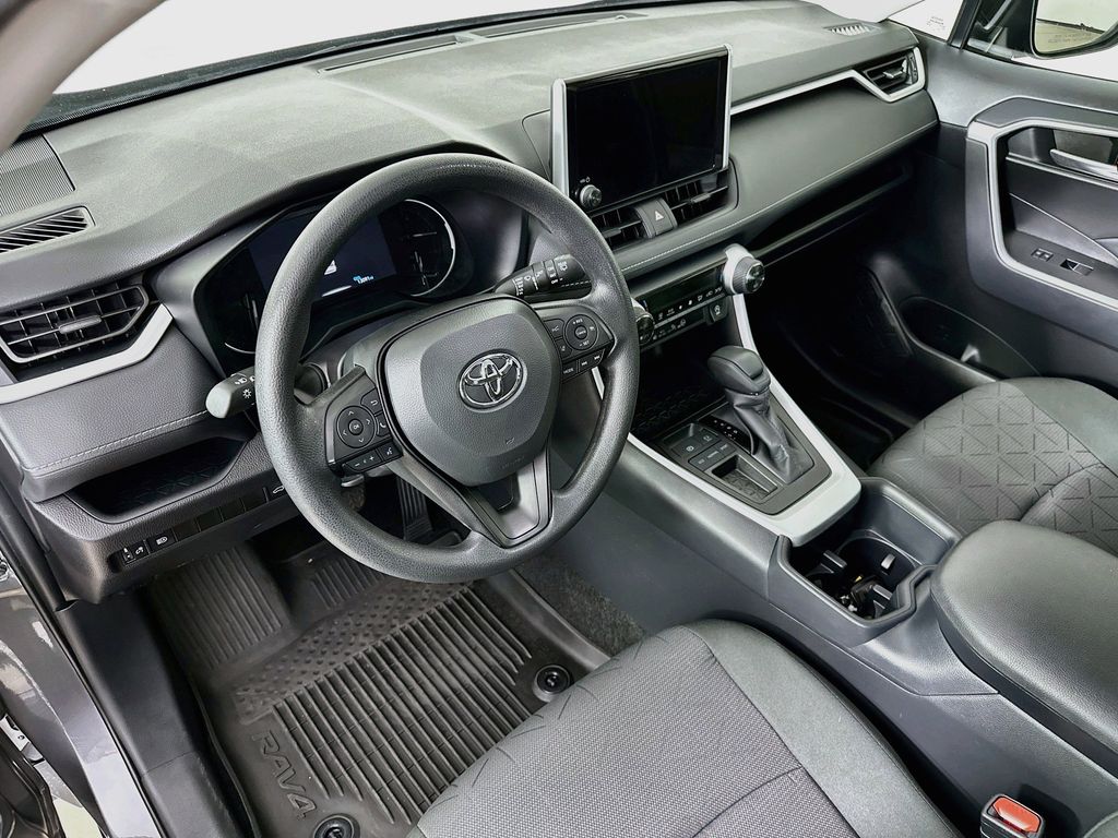 Thumbnail: 2025 Toyota RAV4 - 2