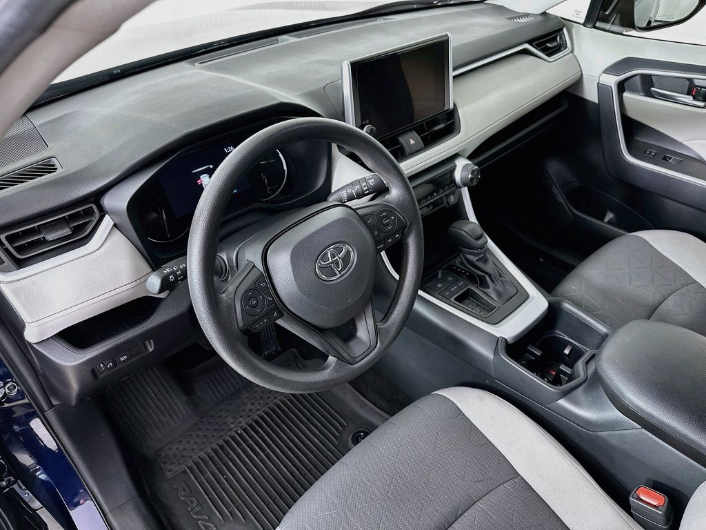 Thumbnail: 2025 Toyota RAV4 - 2