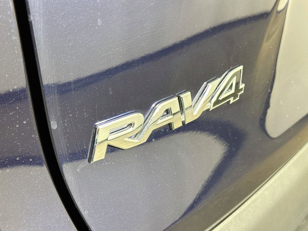 Thumbnail: 2025 Toyota RAV4 - 6