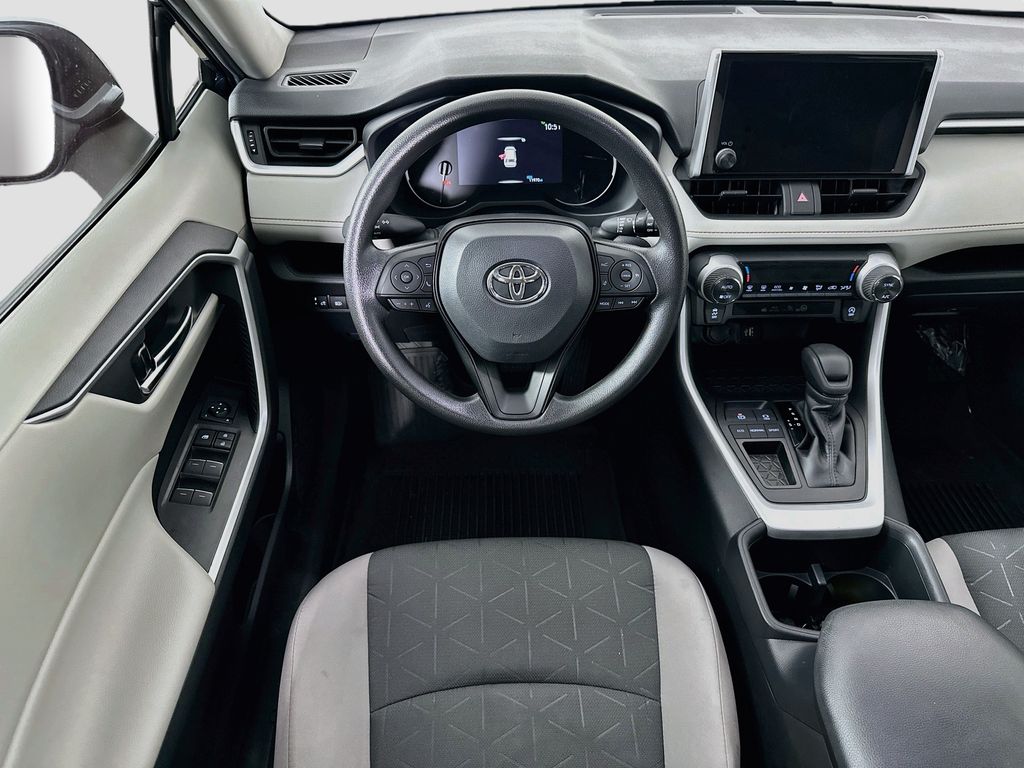 Thumbnail: 2025 Toyota RAV4 - 9