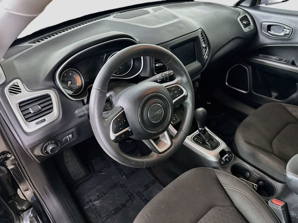 Thumbnail: 2019 Jeep Compass - 2