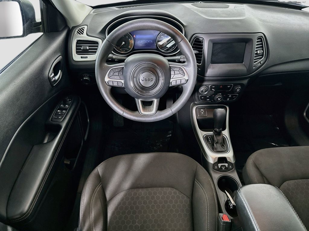 Thumbnail: 2019 Jeep Compass - 9