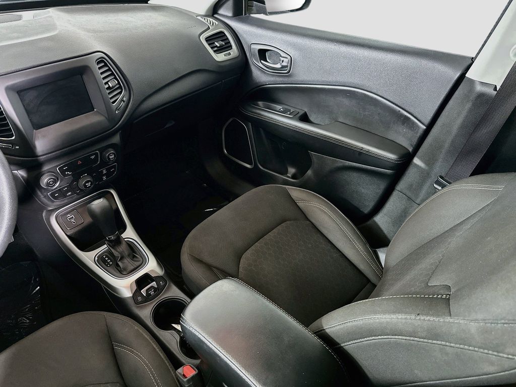 Thumbnail: 2019 Jeep Compass - 13