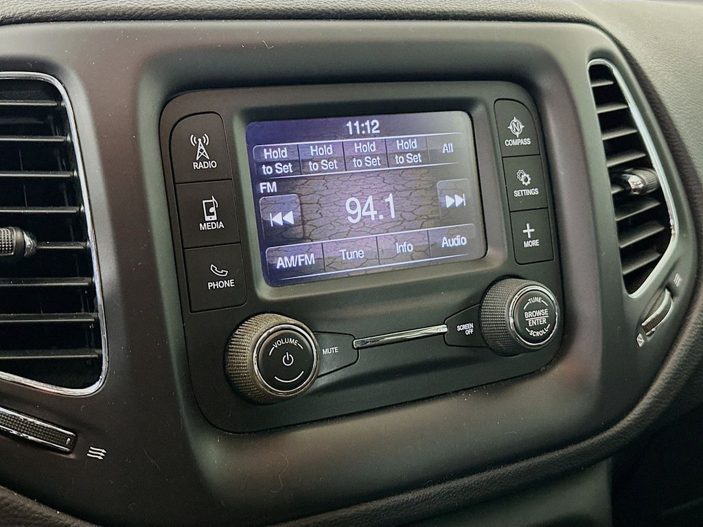 Thumbnail: 2018 Jeep Compass - 15