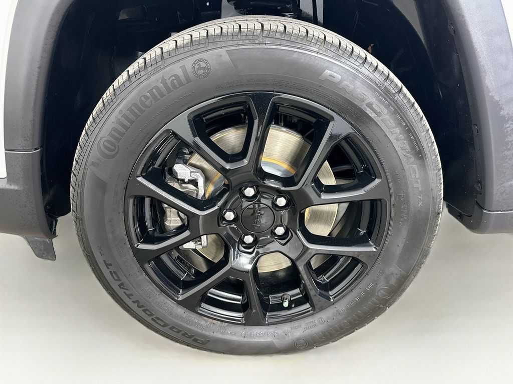 Thumbnail: 2024 Jeep Compass - 8