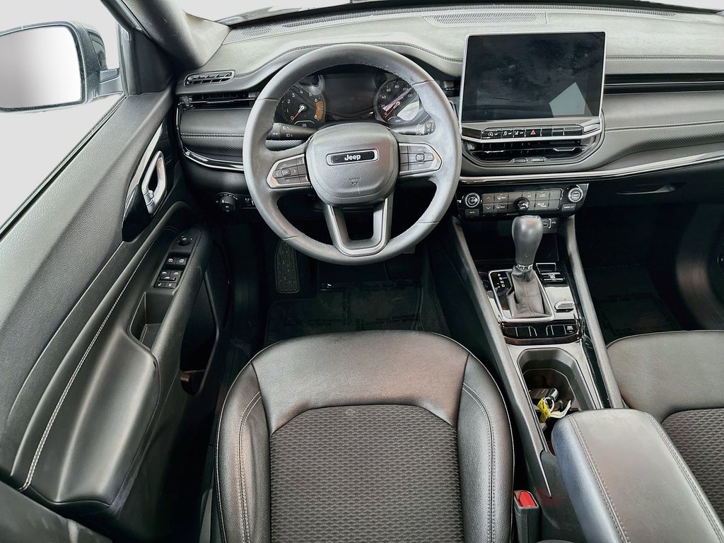 Thumbnail: 2024 Jeep Compass - 10