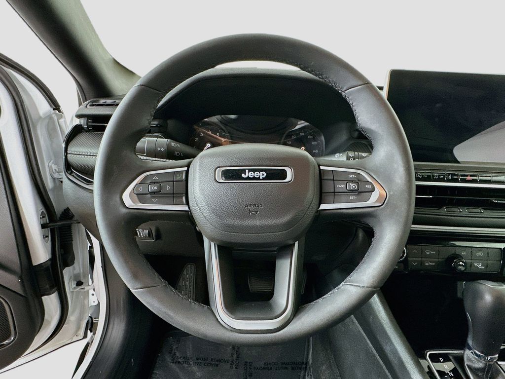Thumbnail: 2024 Jeep Compass - 15