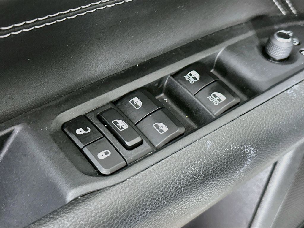 Thumbnail: 2024 Jeep Compass - 29
