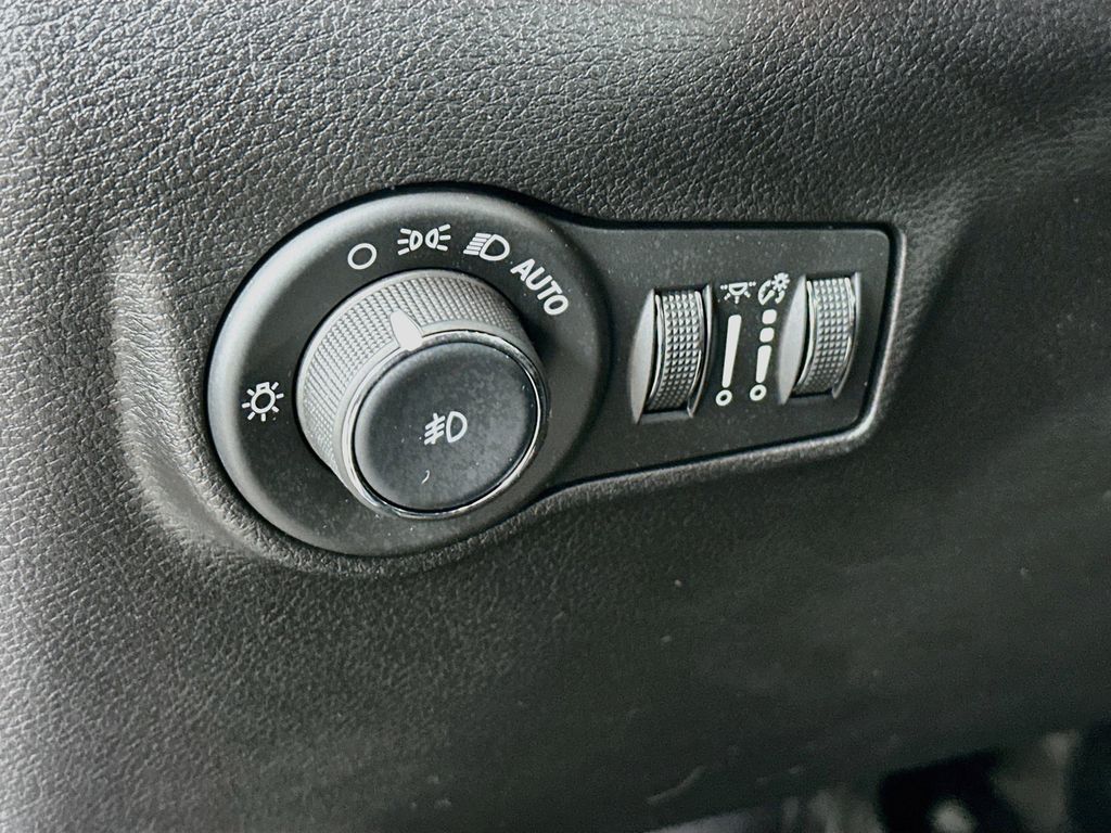 Thumbnail: 2024 Jeep Compass - 27