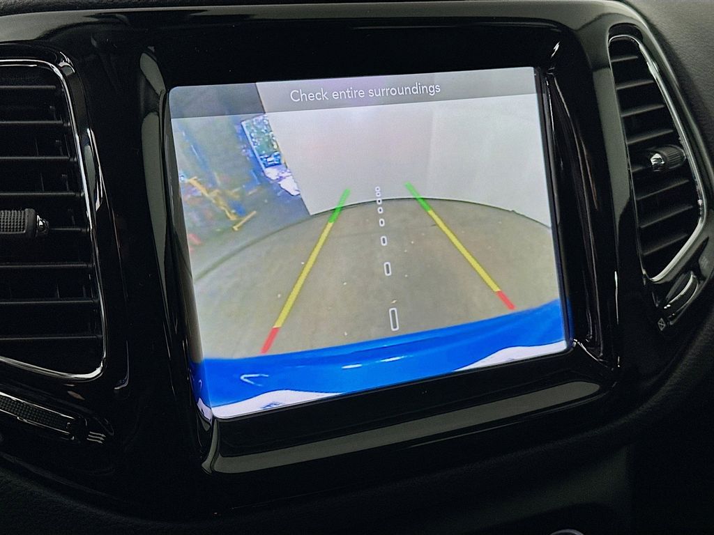 Thumbnail: 2021 Jeep Compass - 28