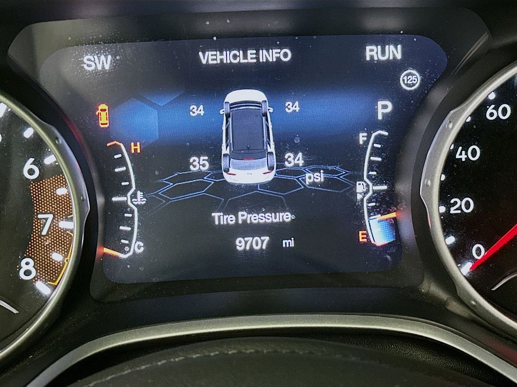 Thumbnail: 2021 Jeep Compass - 17