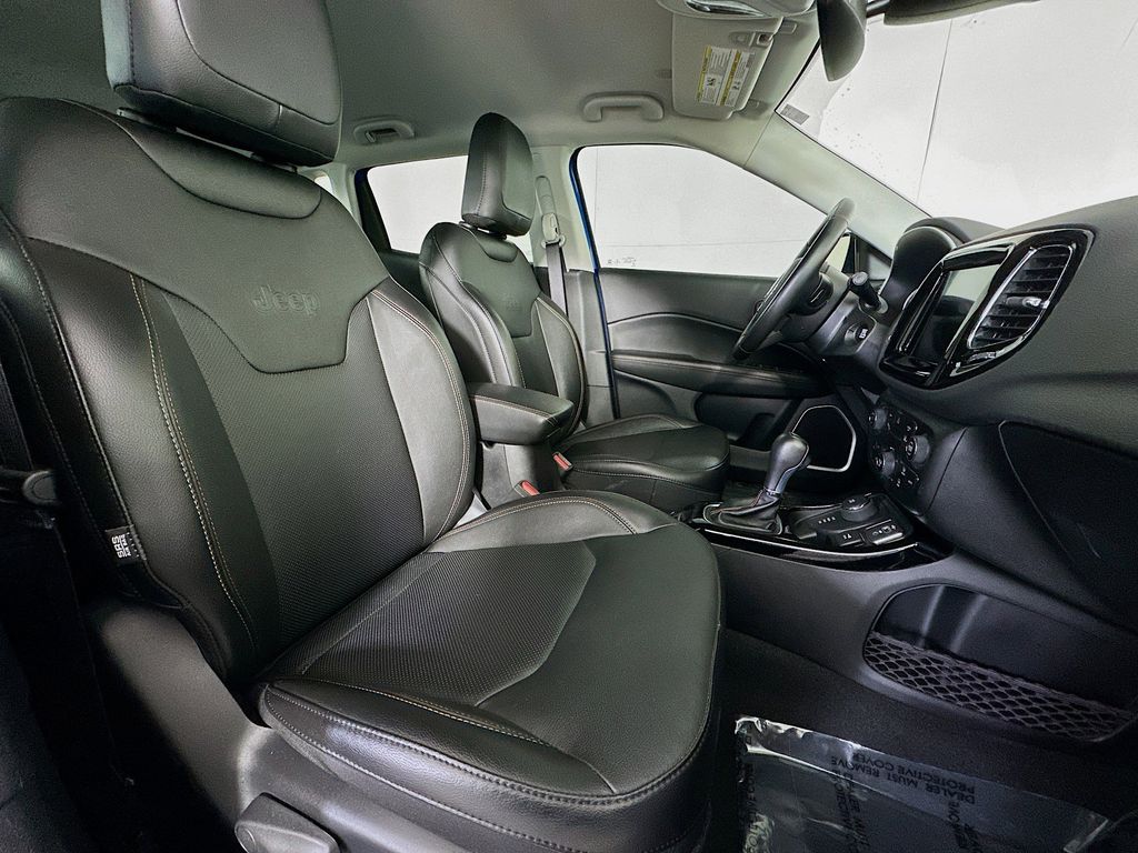 Thumbnail: 2021 Jeep Compass - 11