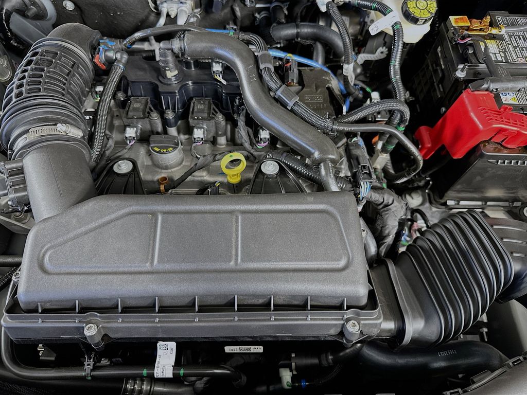 Thumbnail: 2025 Ford Bronco Sport - 8