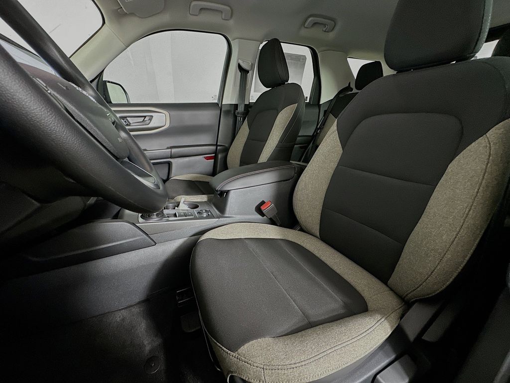 Thumbnail: 2025 Ford Bronco Sport - 10