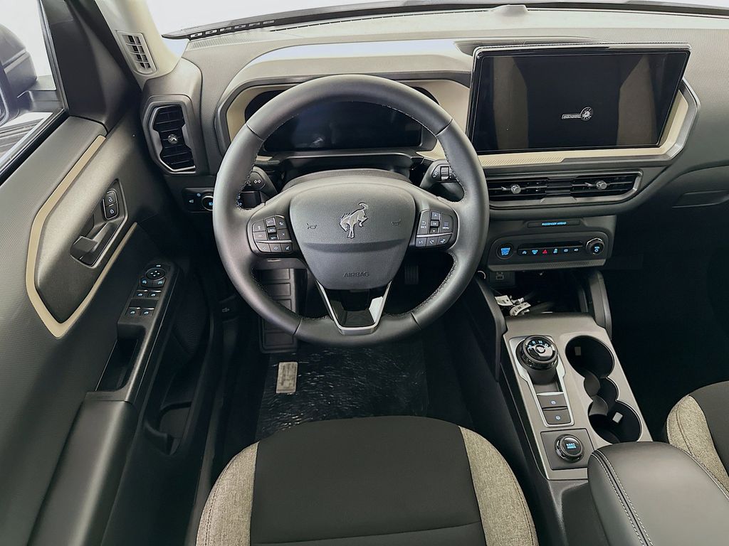 Thumbnail: 2025 Ford Bronco Sport - 9