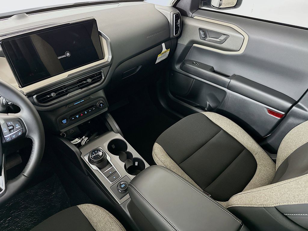 Thumbnail: 2025 Ford Bronco Sport - 13