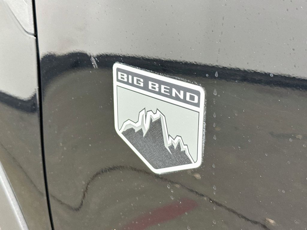 Thumbnail: 2025 Ford Bronco Sport - 6