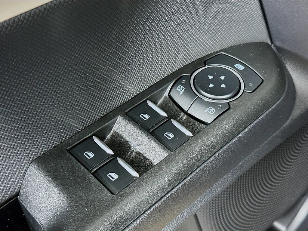 Thumbnail: 2025 Ford Bronco Sport - 28