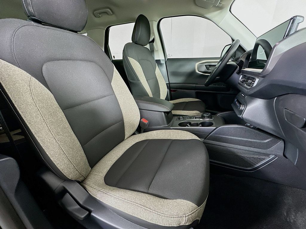 Thumbnail: 2025 Ford Bronco Sport - 12