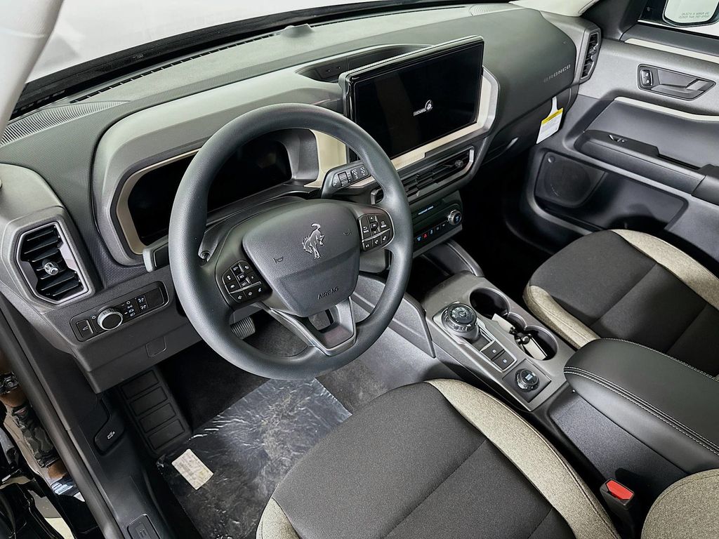 Thumbnail: 2025 Ford Bronco Sport - 2