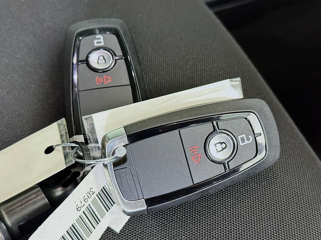 Thumbnail: 2025 Ford Bronco Sport - 19