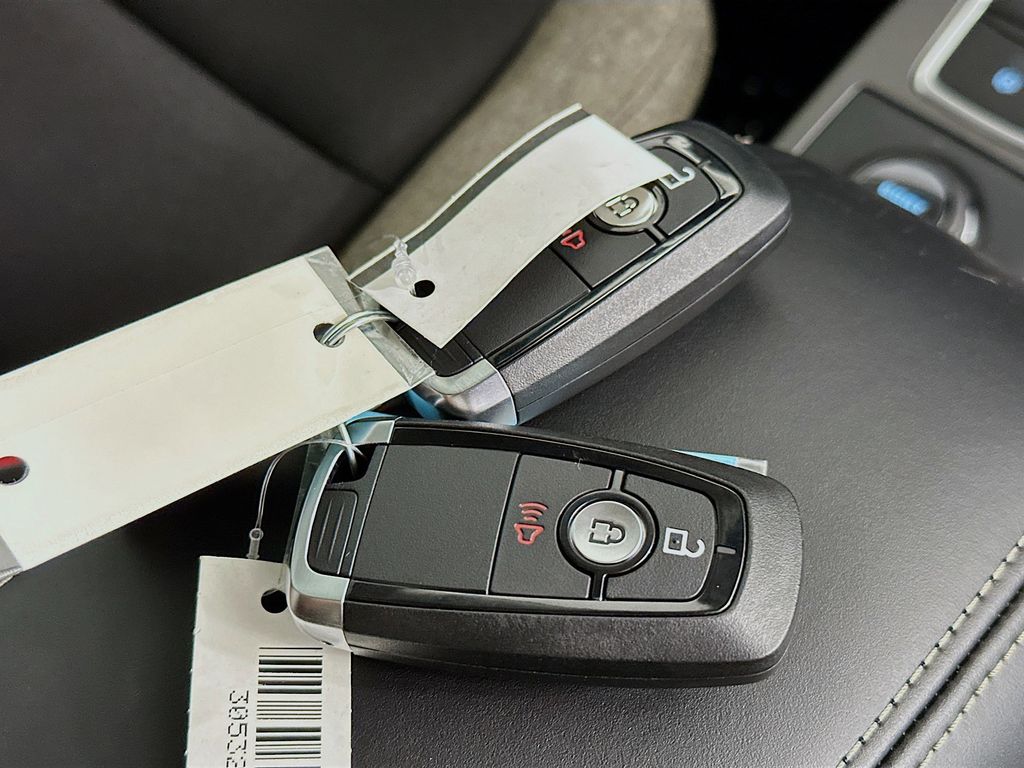 Thumbnail: 2025 Ford Bronco Sport - 19