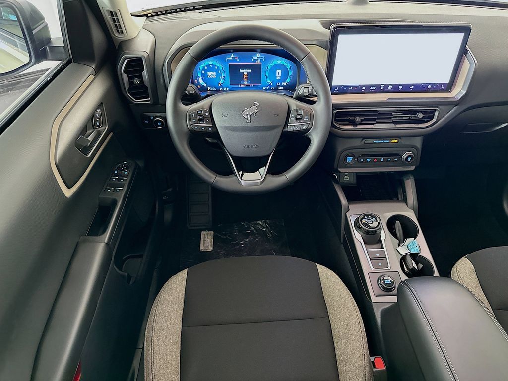 Thumbnail: 2025 Ford Bronco Sport - 10