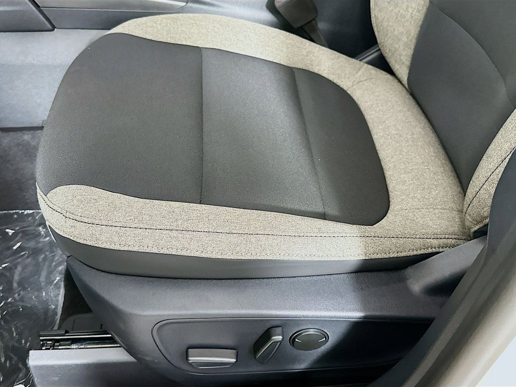 Thumbnail: 2025 Ford Bronco Sport - 28