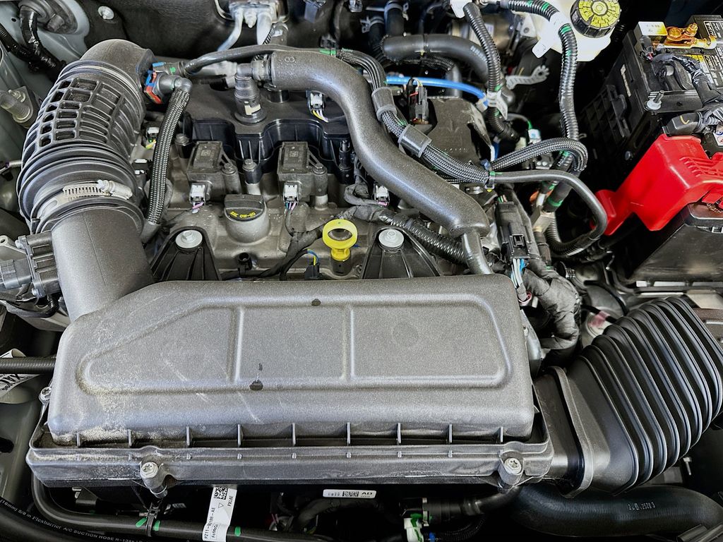 Thumbnail: 2025 Ford Bronco Sport - 9