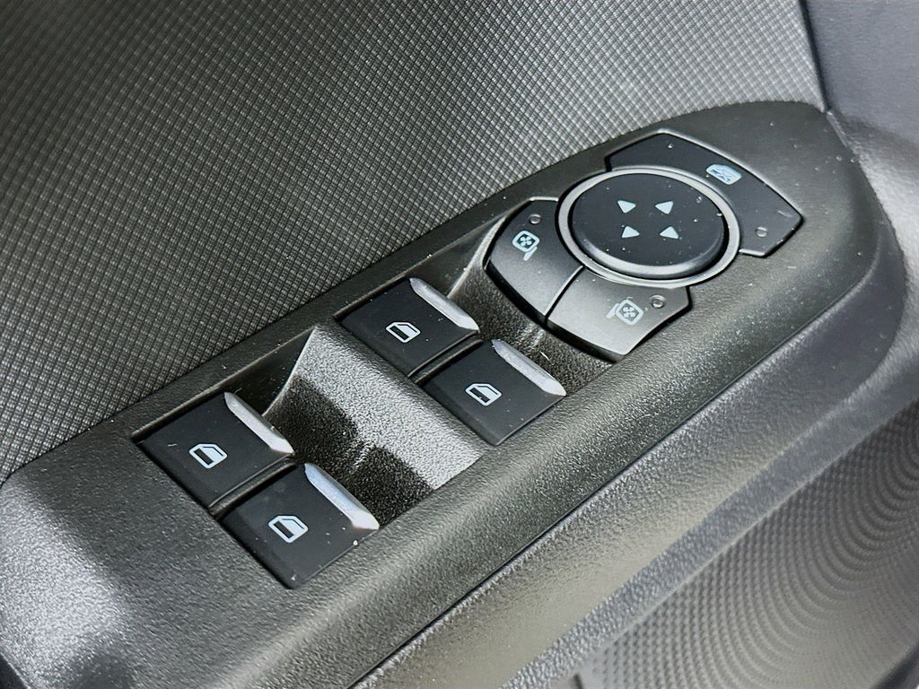 Thumbnail: 2025 Ford Bronco Sport - 27