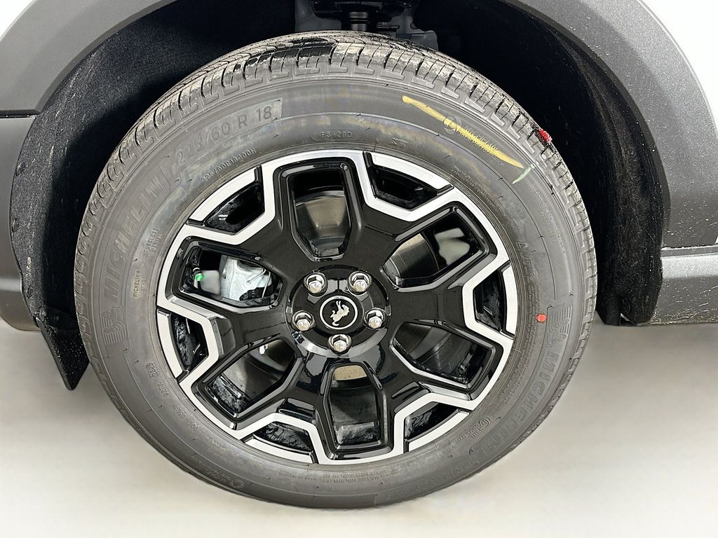 Thumbnail: 2025 Ford Bronco Sport - 6