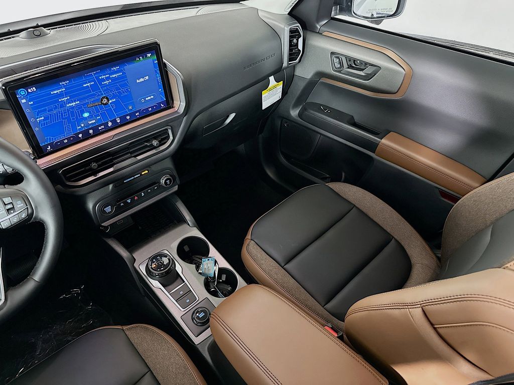 Thumbnail: 2025 Ford Bronco Sport - 12