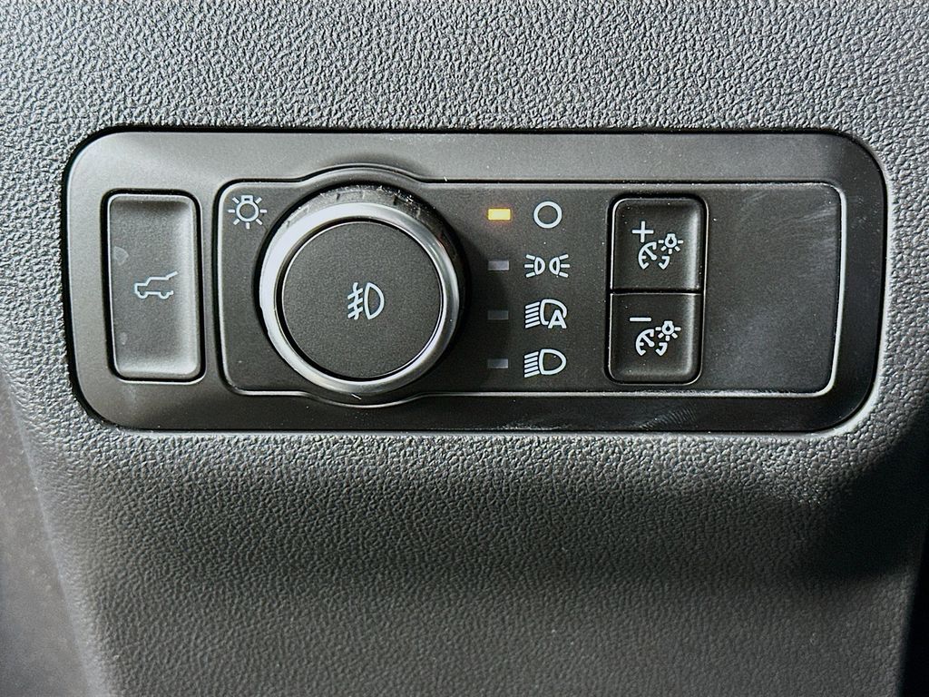 Thumbnail: 2025 Ford Bronco Sport - 25